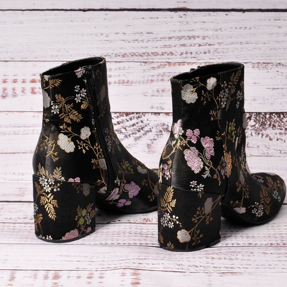 Bar III, Floral Bottie, with 3" heel, Size 11 - Picture 5 of 9